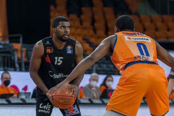 看到年轻球 看到年轻球