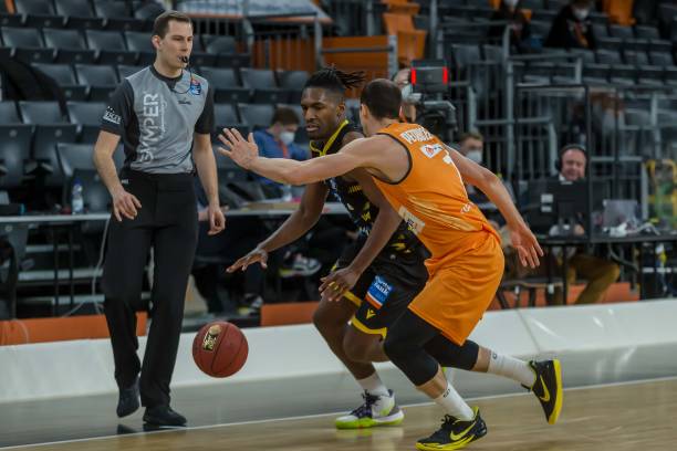 尤其在男子 尤其在男子